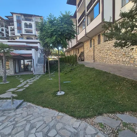 Apartment Etara 4 *